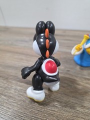Jakks Pacific Nintendo Super Mario Kamek Magikoopa & Black Yoshi Figure Action