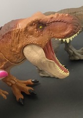 2 -Mattel Jurassic Park Tyrannosaurus Rex 22″ 1- Walking/Sound Unbranded