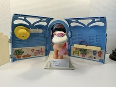 My Little Pony G1 Pretty Parlor Hasbro 1983 Vintage MLP Italian Peachy Italy