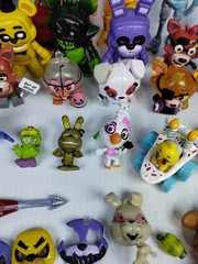 Five Nights At Freddy’s Action Figures Large 50 Piece Lot & Accessories