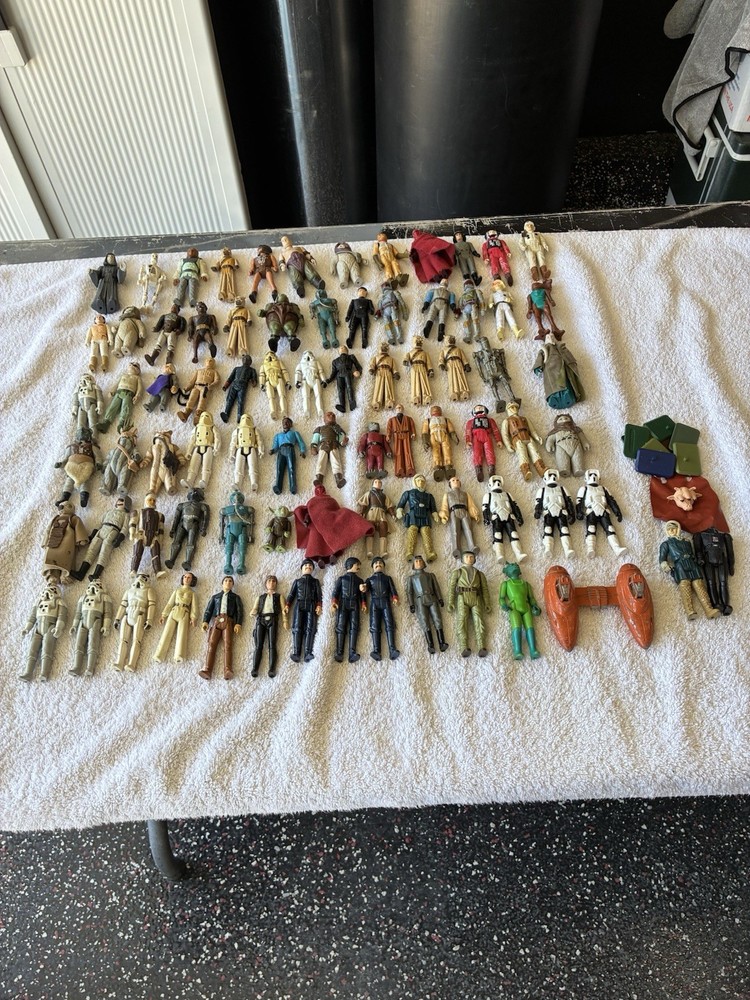 1977 – 1984 Vintage Star Wars 75Action Figures Original Kenner