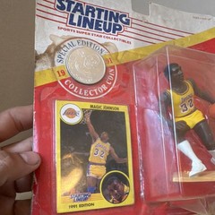 Kenner Starting Lineup 1991 Magic Johnson Special Edition Figure with Coin and …