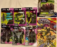 Final Faction 8 piece Lot – aliens Action Figures & Accessories plus Comic
