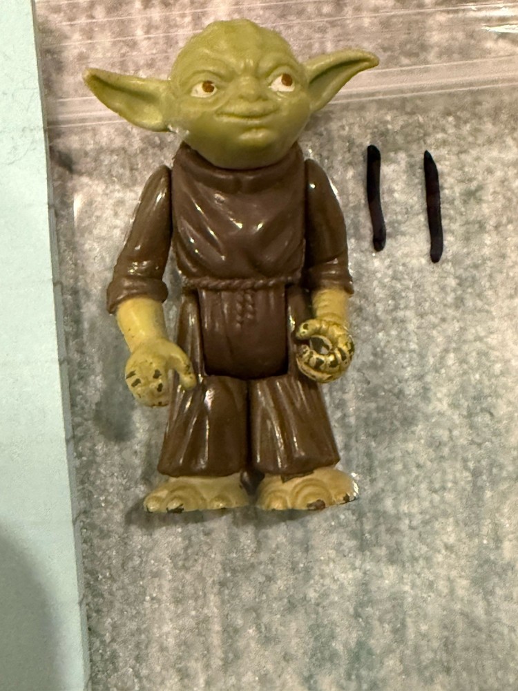 Vintage 1980 Kenner Star Wars YODA Figure Loose No Accessories Hong Kong