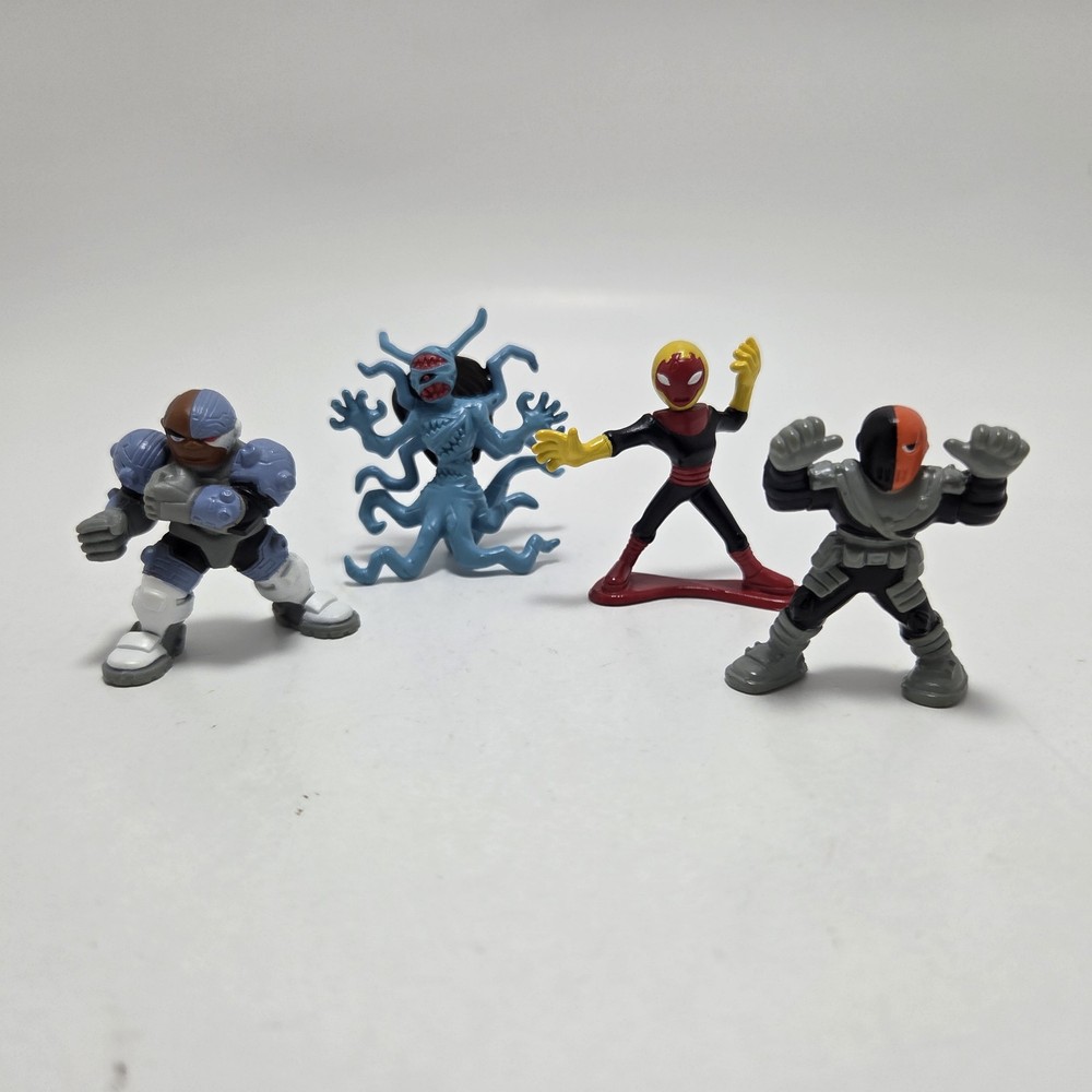 Teen Titans vintage mini figure lot of 4 Figures Cartoon Network DC
