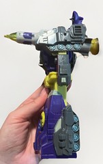 2004 TRANSFORMERS UNIVERSE ULTRA CLASS SOUNDWAVE WITH SPACE CASE COMPLETE