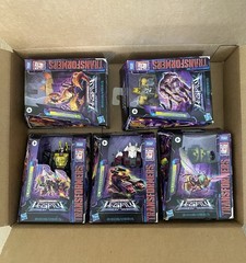 Lot Of 5 Transformers Toys Legacy United Kingdom MIB Kickback Buzzsaw Skullgrin