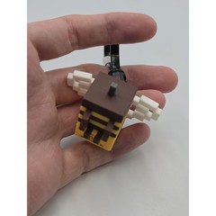 Minecraft Series 4 Classic Figural 3D Bag Clip Bee NEW, The Minecraft Movie