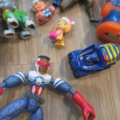 Mixed Lot Of 20 Toys Action Figure Toy Various Brands Heros Vehicle Hero