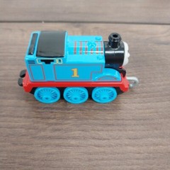 Lot of 9 Thomas The Train Die-cast and Plastic Trains 2010-2019