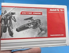 Transformers Universe Vector Prime Voyager w/Mini-Con Safeguard Autobot Complete