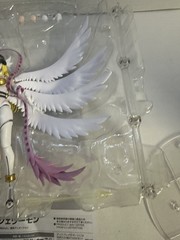 TAMASHII NATIONS Digimon Adventure Angewomon Bandai Spirits S.H.Figuarts