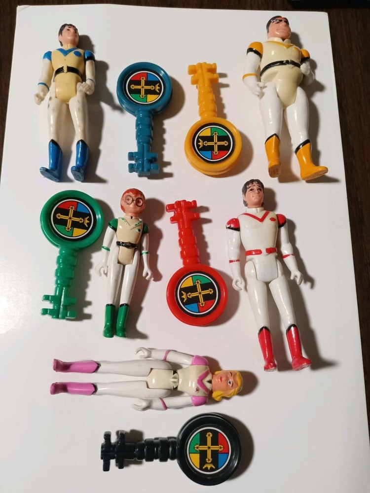Vintage 1984 Voltron Defender of the Universe Lion Pilots With Keys No Helmets