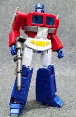 MP-44 Optimus Prime (Improved Backpack Version) 🇺🇸 Masterpiece Scale Prime