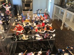 JUST IN UPDATED93 -2000 BULK AUCTIONS NHL Hockey Starting Lineup LOOSE PICK ONE