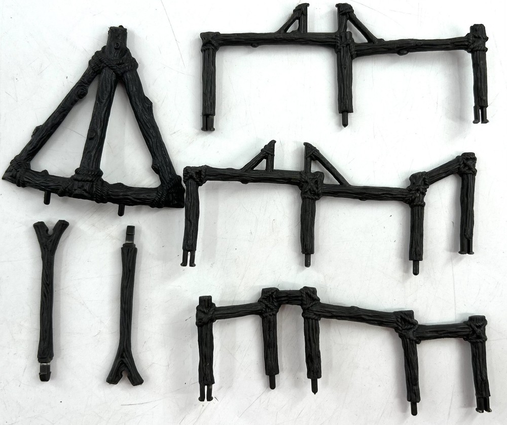 Robin Hood Prince of Thieves Kenner Sherwood Forest Playset (Ewok Village) Rails