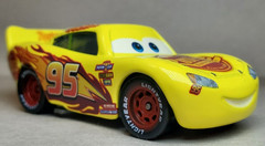 Disney Pixar Cars 3 Flaming Yellow Lightning McQueen Diecast 1:55 FC Piston Cup