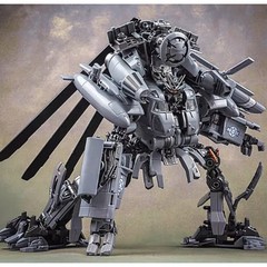Blackout M05 W8086 K Version Alloy Model Transform WJ Action Figure