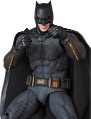 [OPEND] Zack Snyder’s Justice League: Batman MAFEX Action Figure, From U.S