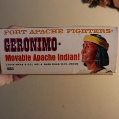 VTG GERONIMO ACTION FIGURE FORT APACHE W/ BOX & COMPLETE ACCESSORIES #1863 Marx