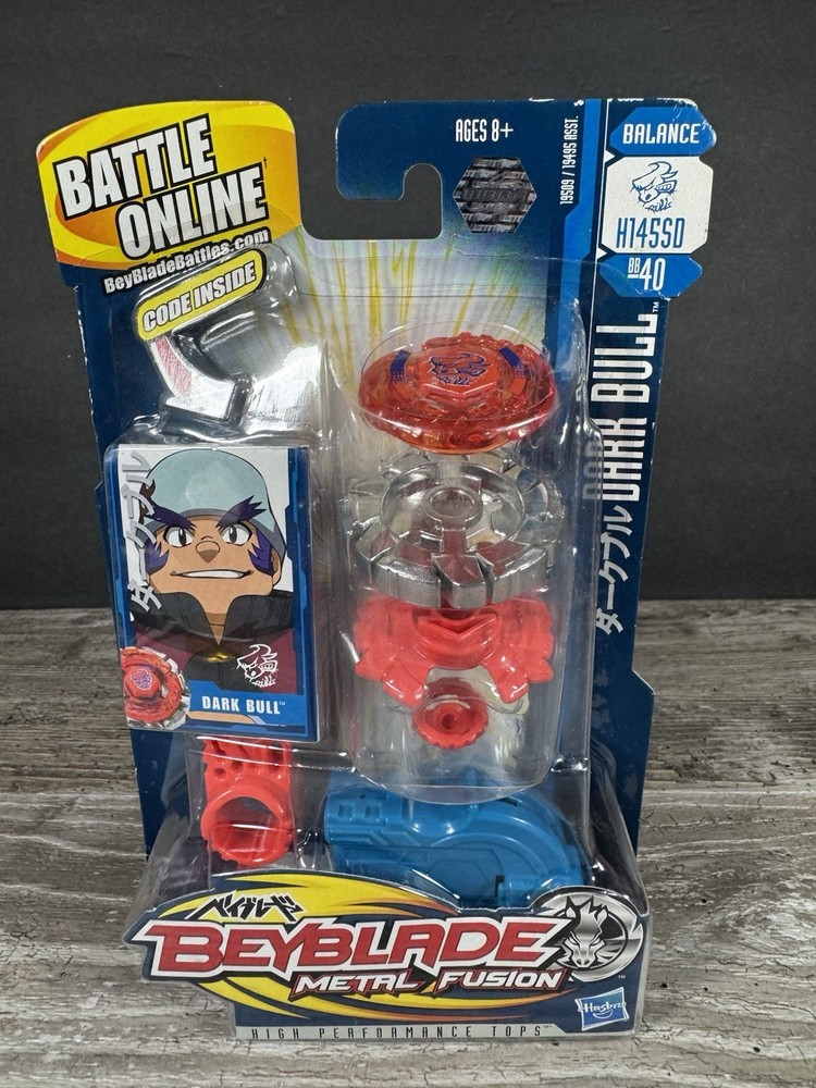 Beyblade Metal Fusion Dark Bull H145SD BB40 Hasbro 2010 NEW SEALED