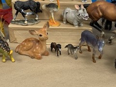 Vintage – Modern 33pc Animal Lot Plastic Rubber Resin Dragons Dinos Horses &More