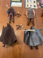 Vintage 1991 Kenner Robin Hood Prince of Thieves Action Figure & Accessories-6!