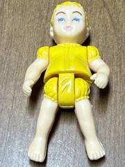 x2 Mel Appel Co Figure Lot Baby Girl Yellow Outfit 2.5″ Mom 5” FP Loving Family