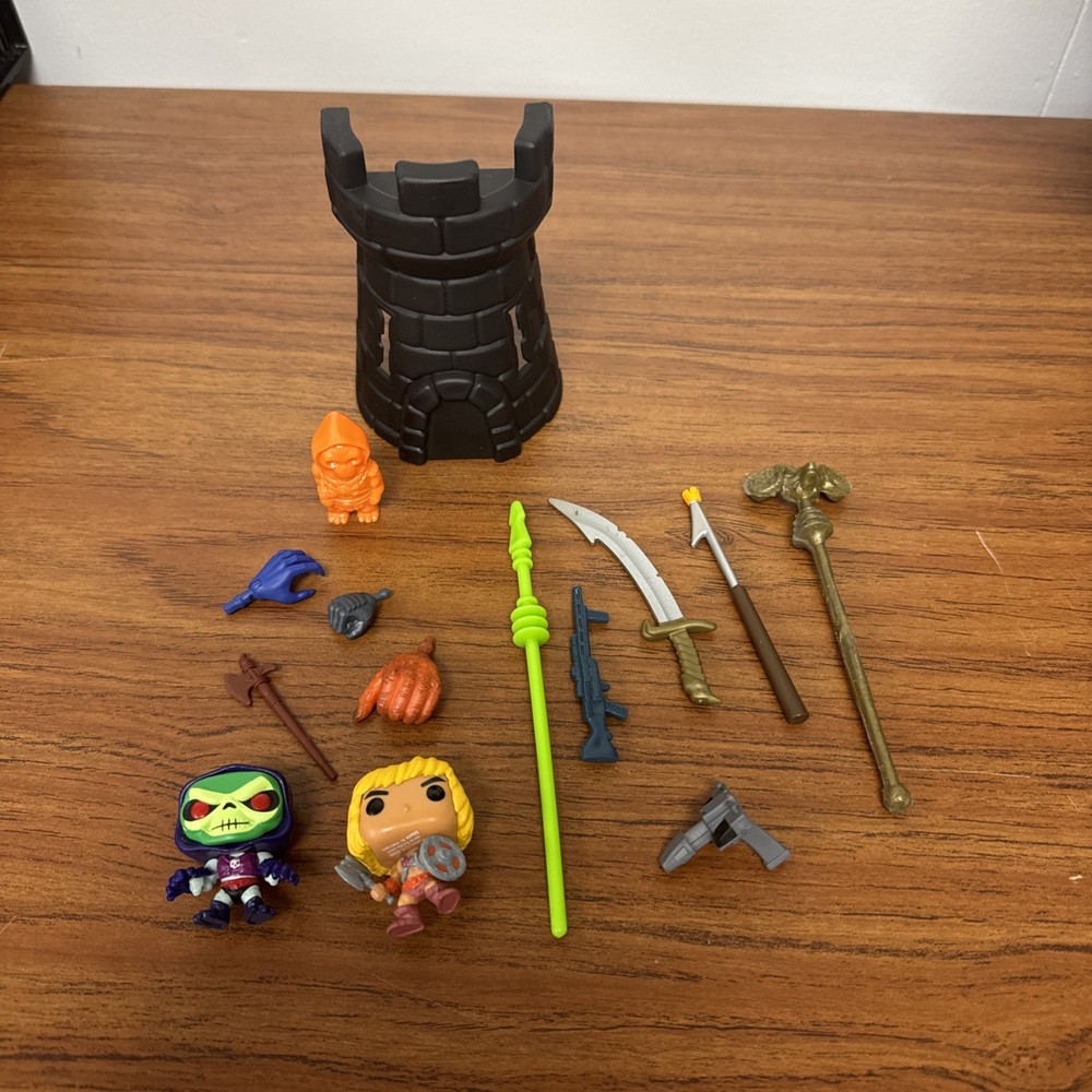 Masters Of The Universe and others accessories lot-Everything Pictured Included