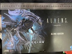 Aliens vs. Predator Alien Queen 1/18 Action Figure Model Ornament w/Box In Stock