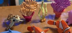 1 set Finding Nemo DISNEY Mini Figures PIXAR 2024 Critter Crate Cake Topper (J9)