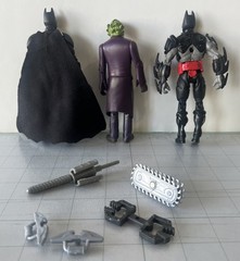 The Dark Knight 2007 Batman 5 Inch action Figures with Accessories.