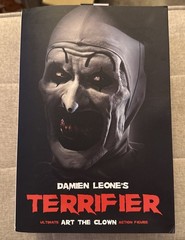 NECA DAMIEN LEONE’S TERRIFIER ULTIMATE ART THE CLOWN ACTION FIGURE NEW