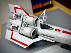 BSG 1978 Colonial Viper MK I (21 in. PLAYSET LIGHT-GRAY/RED)