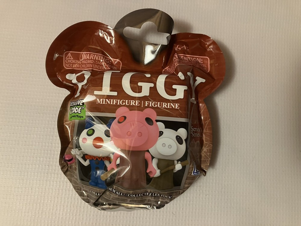 LOT OF 3 PIGGY MINI FIGURE MYSTERY PACK ROBLOX WITH DLC ITEM BRAND NEW SERIES 1