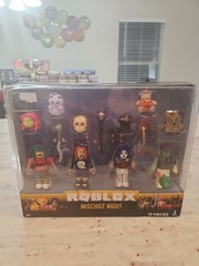 Roblox Mischief Night 13 Piece Figure Set No Code Included