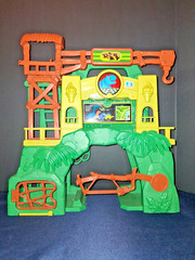 Land Before Time Dinosaur Rescue Station & Dino Truck LIGHTS & SOUNDS WORK!