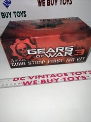 Gears of War 3 NECA 3 Styles Curb Stomp First Aid Kit Full Store Display 🔥