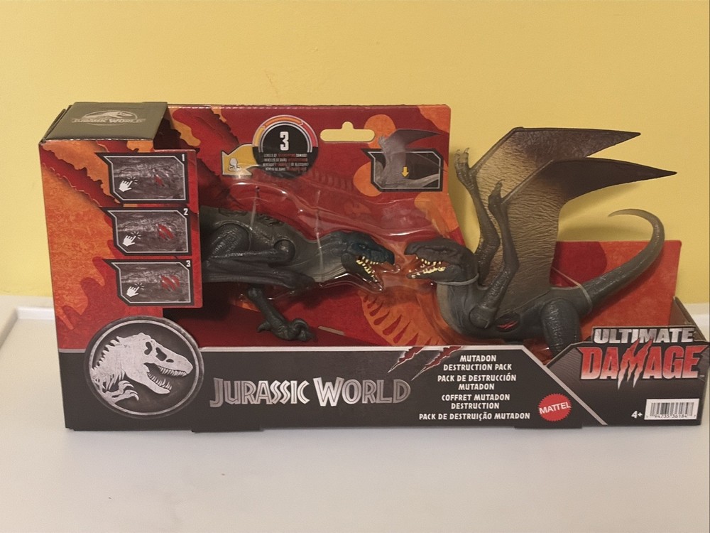 Jurassic World Ultimate Damage Mutadon Destruction Pack Dinosaurs In Hand.