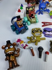 Five Nights At Freddy’s Action Figures Large 50 Piece Lot & Accessories