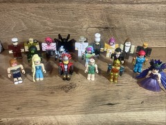 Jazwares Lot Of 20 Mixed Lot Of Roblox Figures