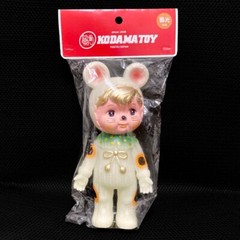 Charmy-Chan Glow in Dark Soft Vinyl 8.3″ Maneki-Neko ver. Kodama Toy Sofubi