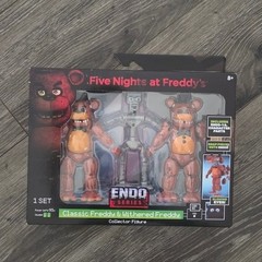 Five Nights at Freddy’s Endo Series Classic Freddy & Bonnie Collector Figure NEW