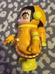 POP MART Mega Space Molly 400% Jon Burgerman Space Cadets Series EGGY Open Box