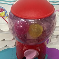 Shopkins Sweet Spot Food Fair Playset Gumball Machine Plus Several Figures More