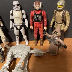 VTG Star Wars Lot Figures & Misc Star Wars Weapons Metal Plastic PVC Rubber GUC