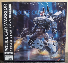 Dream Star Toys DST02-007 Police Car Warrior figure
