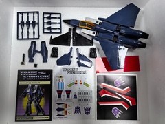 TRANSFORM G1 Reissue Thundercracker Brand New Free Shipping