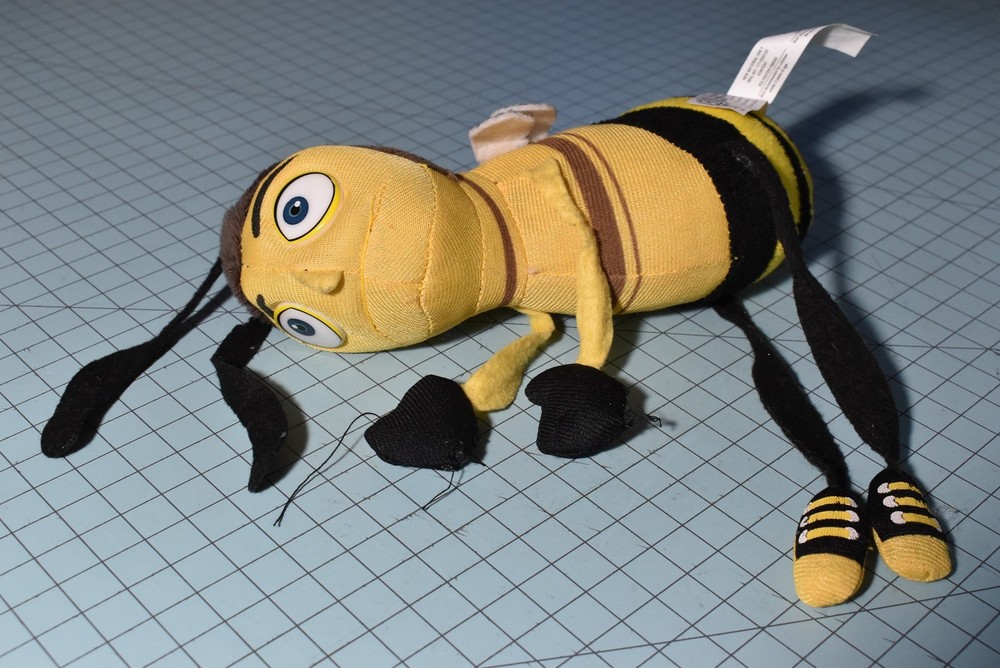 DREAMWORKS 2007 BEE MOVIE BARRY JERRY SEINFELD PLUSH 9″ TALL NANCO