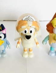 Bluey Wedding Time 3in PVC Figures Lot(4) Bluey Bingo Friskey Uncle Rad Moose